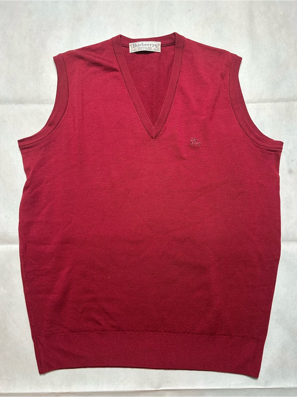 Vintage Burberrys maroon wool sweater vest size 42